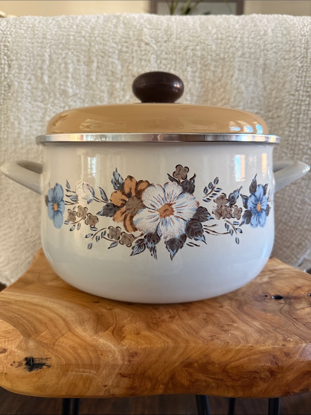 Vintage enamel yellow and blue floral soup pot.